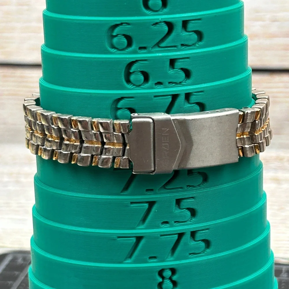 Gruen GR213 Two Tone Blue Dial Day Date Rotating Bezel Quartz‎ Watch